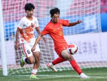 U17亚预赛：中国6-0不丹升小组第一，艾比布拉双响 小角度神仙球 国少四中门框大胜