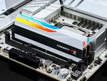 芝奇与华硕突破DDR5-12112内存频率超频世界纪录