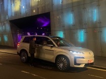 路虎揽胜同级 比亚迪又一旗舰SUV：腾势N9实车海外曝光