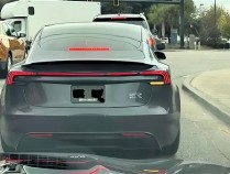 疑新款特斯拉Model Y Plaid无伪装谍照曝光：首次用上贯穿尾灯