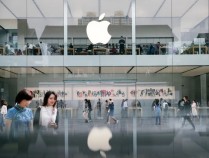 
          
            罕见！发售仅一个多月，iPhone 16系列官方首次降价促销！苹果也愁销量？第三季度市场份额低于三星
        