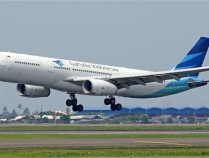 空客A330客机遇乱流急坠2500米：机上乘客被瞬间弹起