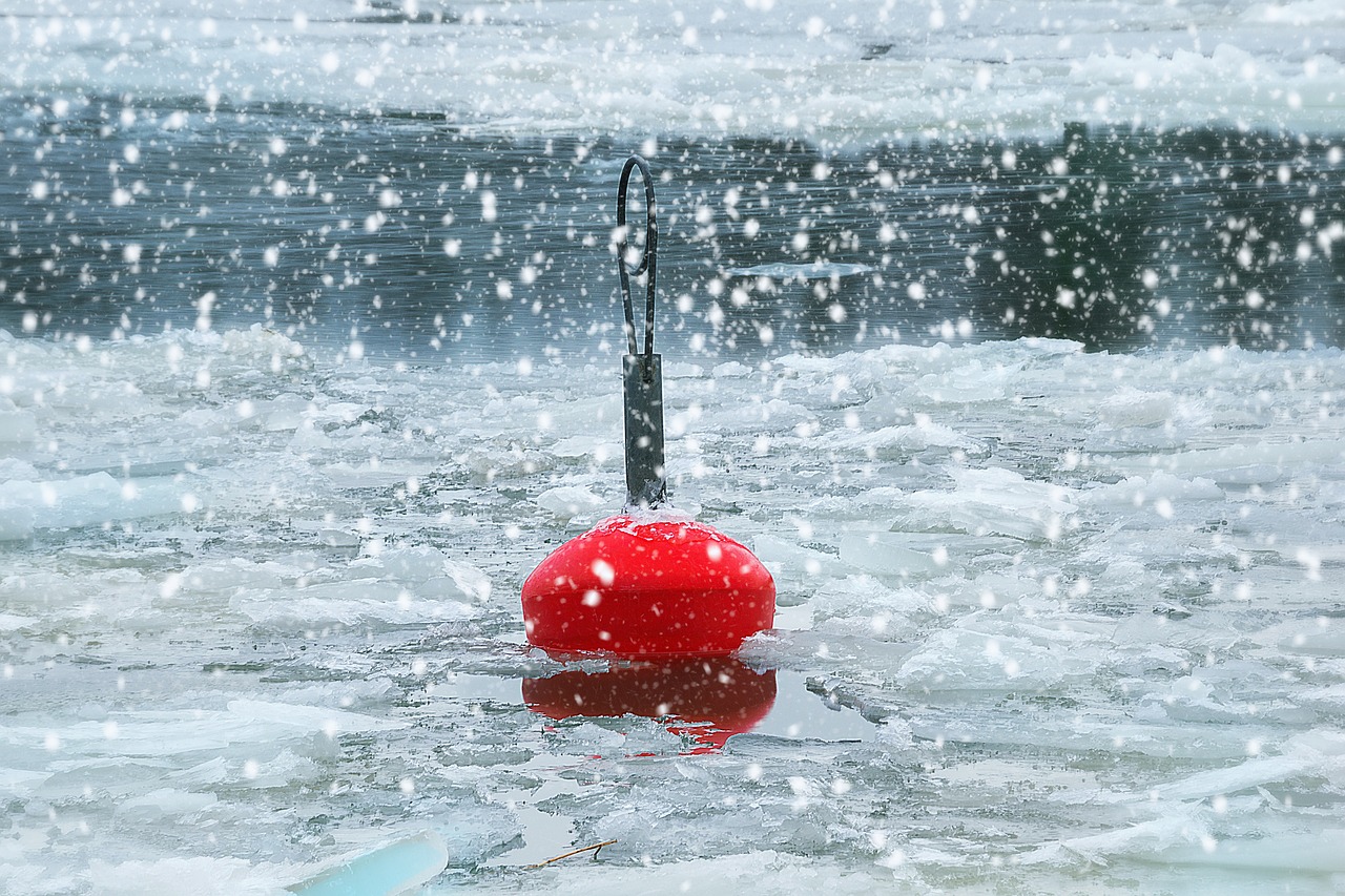 国庆假期返程需注意降温及雨雪天气 多地迎降雨降温