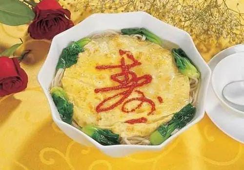 重阳节吃什么？六种传统美食带你回味经典 品味敬老情深