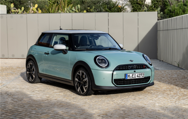 进口燃油小钢炮！全新MINI COOPER家族正式上市：限时20.88万起